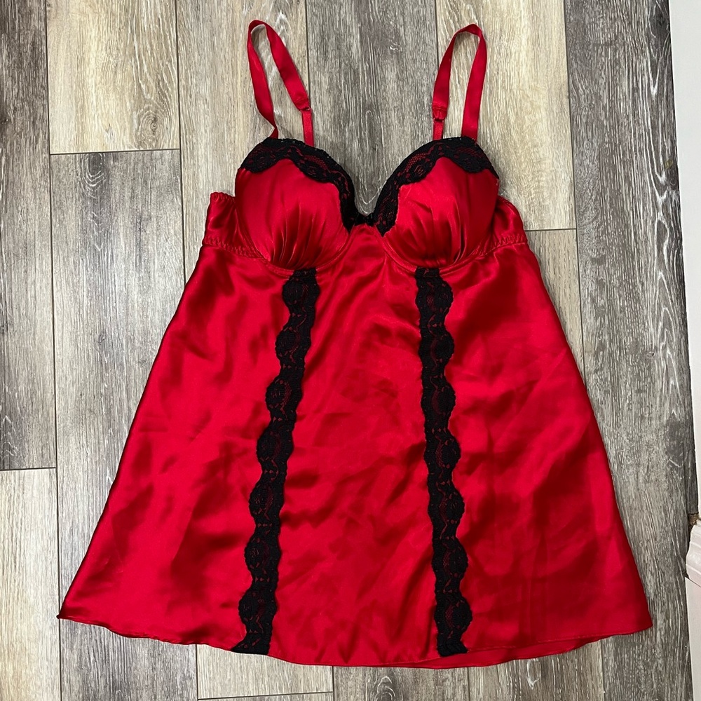 Gilligan & O'Malley Red Chemise Slip Nightie with Black Lace NWOT